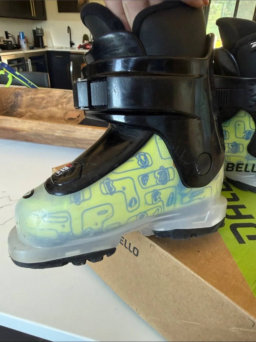Dalbello Menace Jr Kids Snow Boots in Neon Yellow and Black